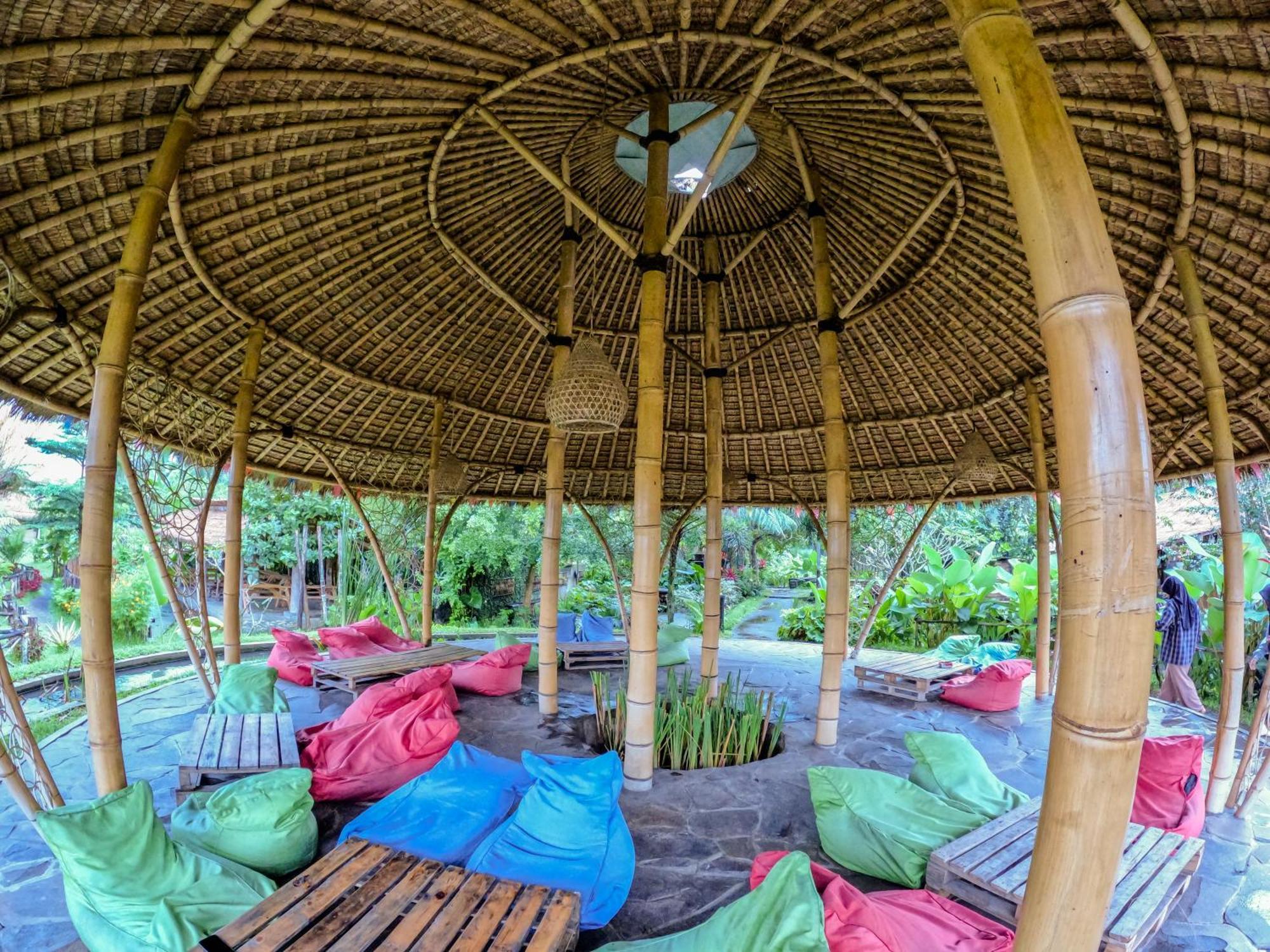Aranka Tempasan Villa Sangyang ภายนอก รูปภาพ