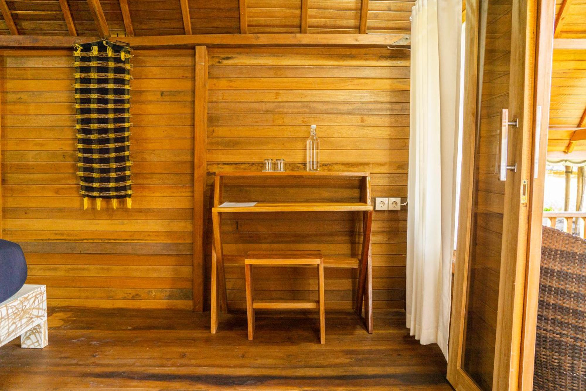 Aranka Tempasan Villa Sangyang ภายนอก รูปภาพ