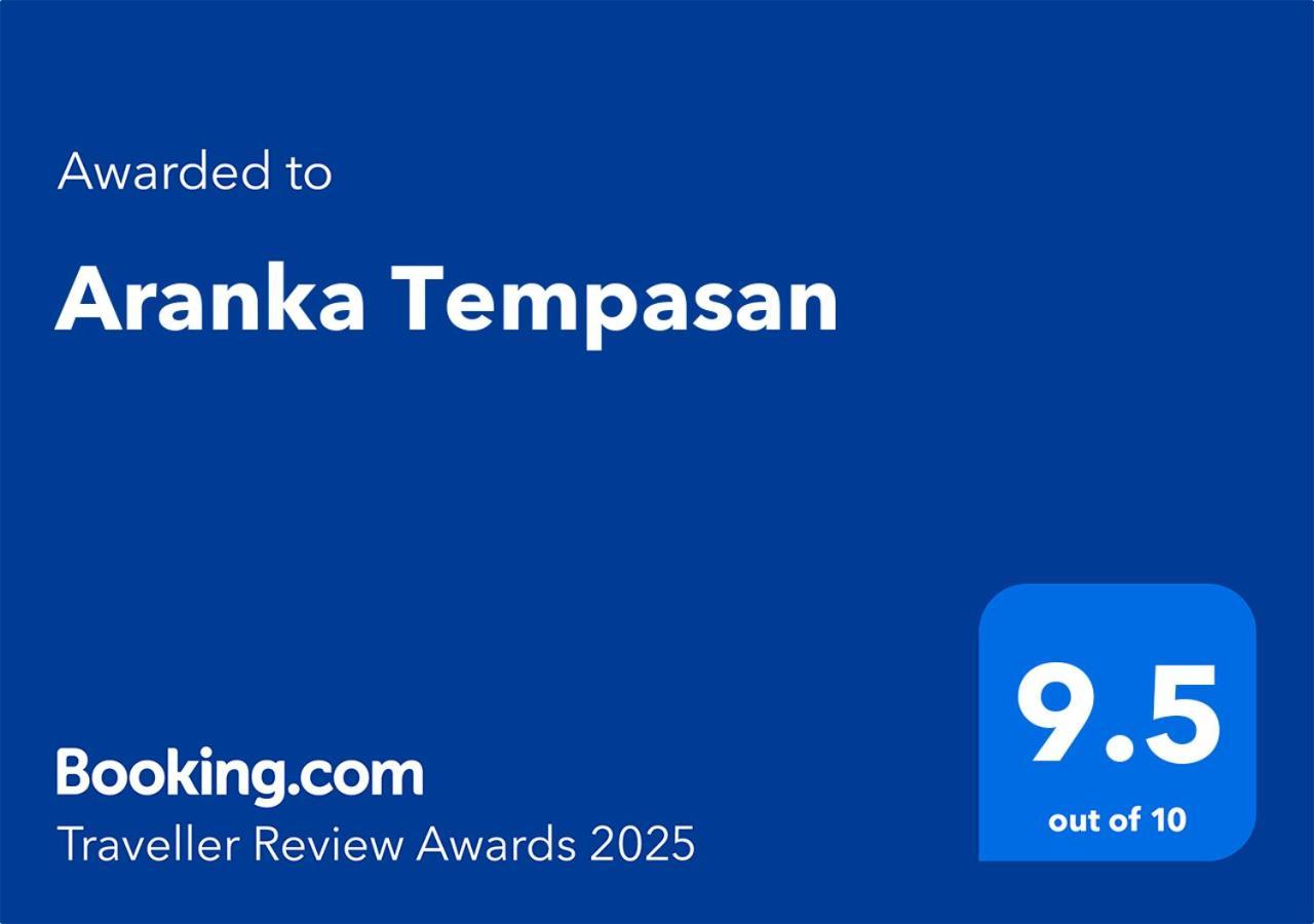 Aranka Tempasan Villa Sangyang ภายนอก รูปภาพ